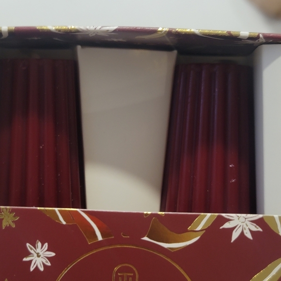 NEW Set of 2 Holiday Hearth Ribbed Taper Candles - Picture 9 of 12